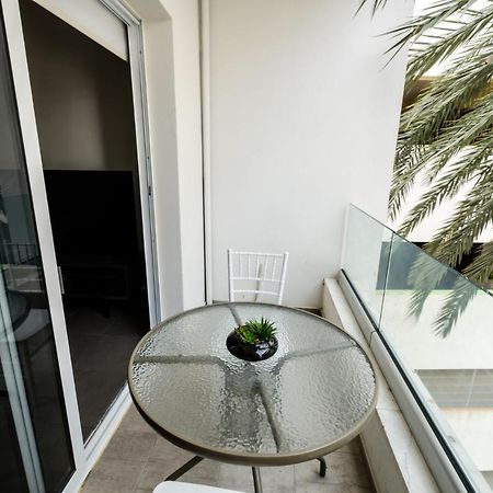 Spacious Studio Downtown Larnaca Exterior photo